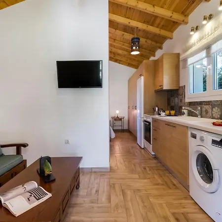 Polys Lefkada 2 Апартаменты Apolpaina