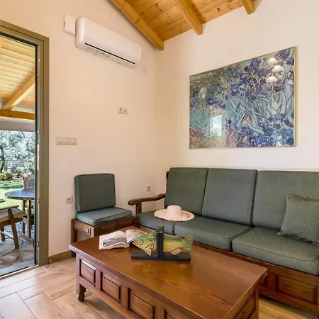 Polys Lefkada 2 Апартаменты