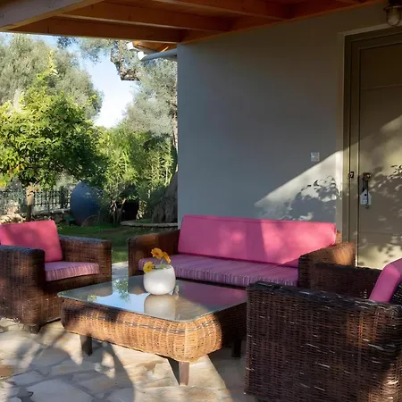 Polys Lefkada 2 公寓 Apolpaina